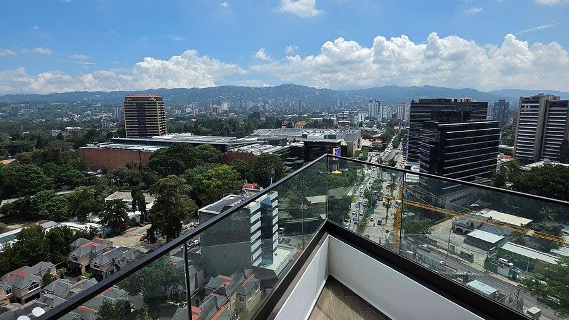 Apto en renta, Diagonal 6.