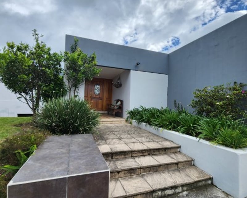 Casa en Venta en La Montaña Zona 16 Guatemala