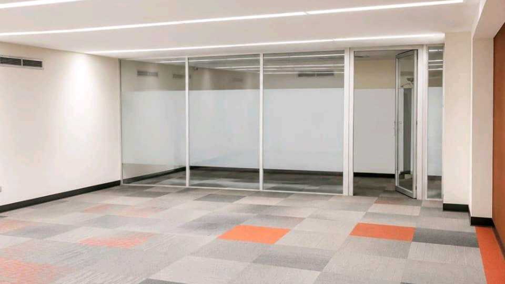 PROPIEDAD COMERCIAL EN ALQUILER????Avenida Reforma, Zona 10 - Miniatura 4