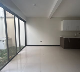 HACIENDA REAL / Casa en Venta zona 16