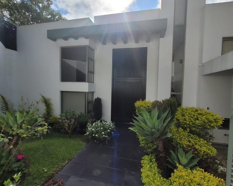 Bella Casa En Venta En Las Cumbres, Zona 16