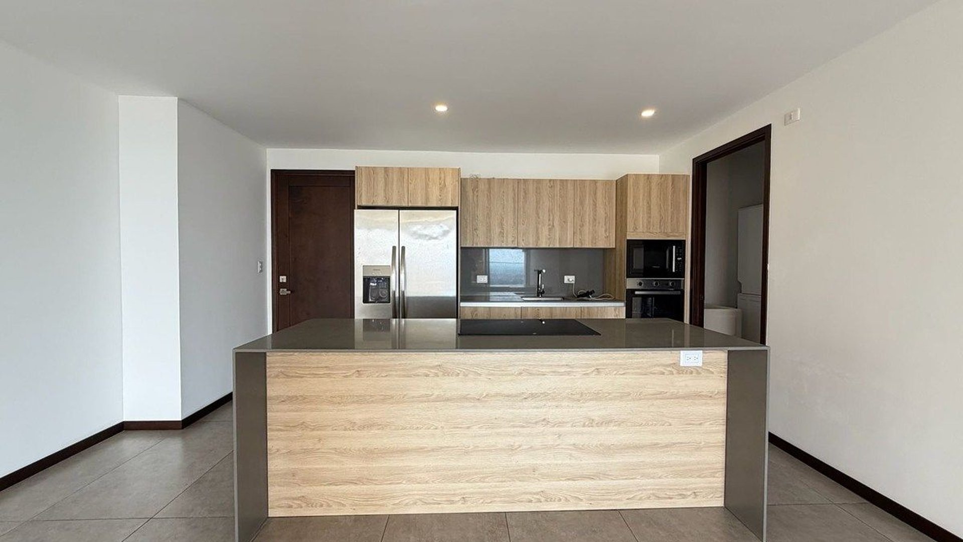 Apartamento en Renta – Albero San Lázaro, Zona 15 - Miniatura 2