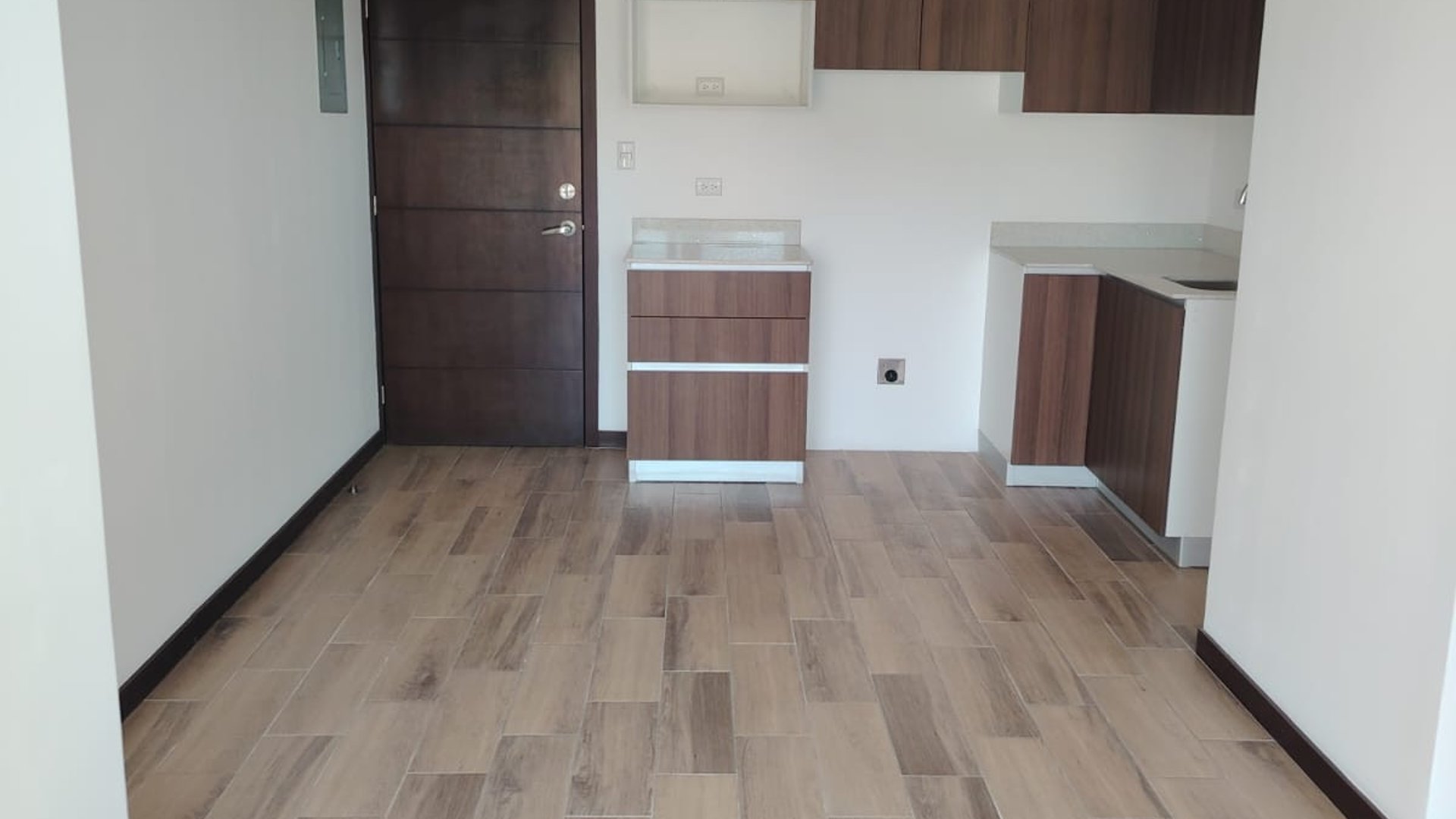 Alquiler apartamento tres habitaciones zona 12