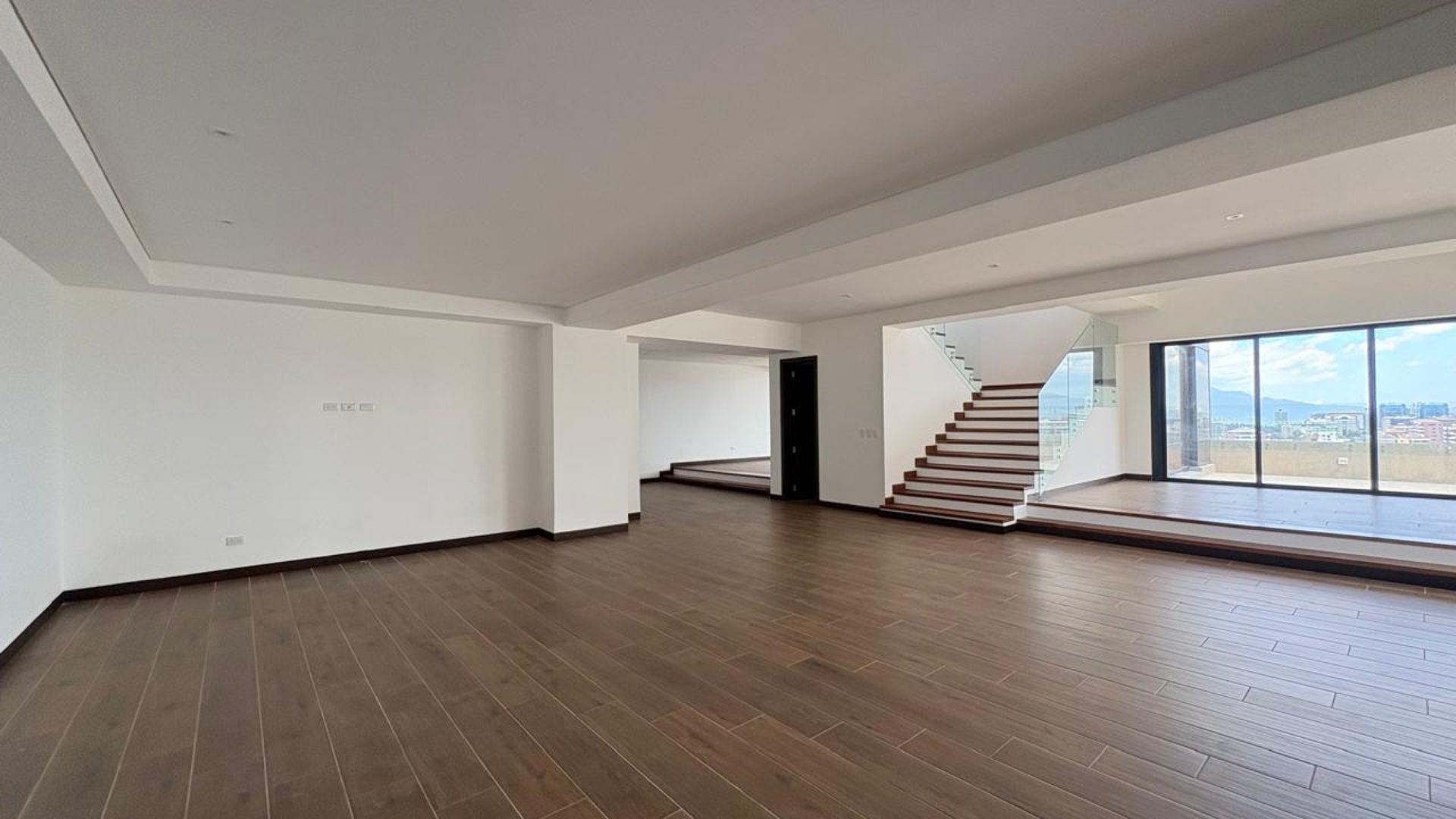 Penthouse en Venta Edificio Milenia, zona 10 
