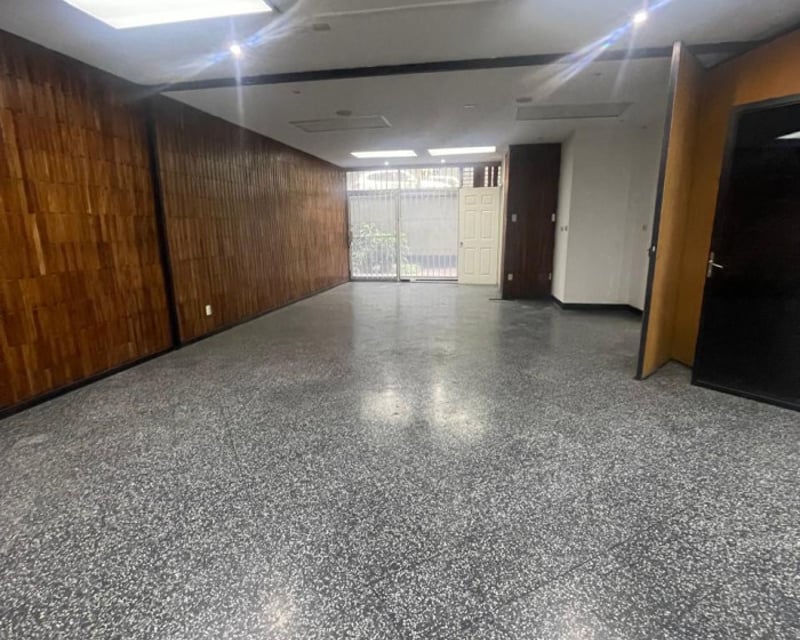 Oficina en edificio Zona 9