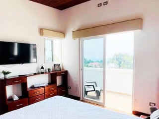 RENTA APARTAMENTO EN LA MONTAÑA DE ZONA 16. EDIFICIO LINDORA - 2