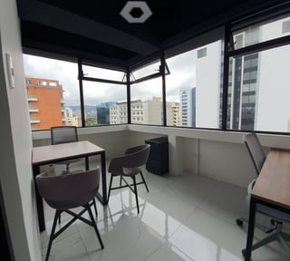 Oficinas en Avenida Reforma Zona 10