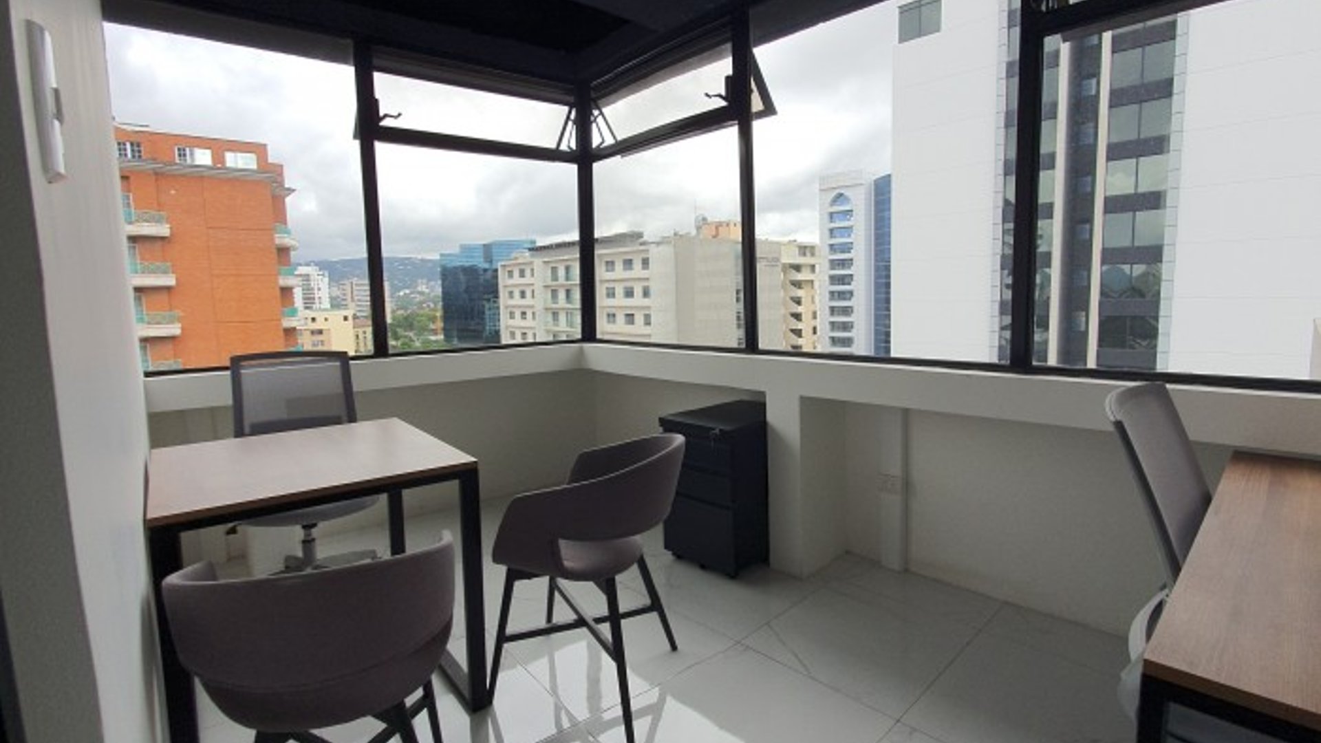 Oficinas en Avenida Reforma Zona 10