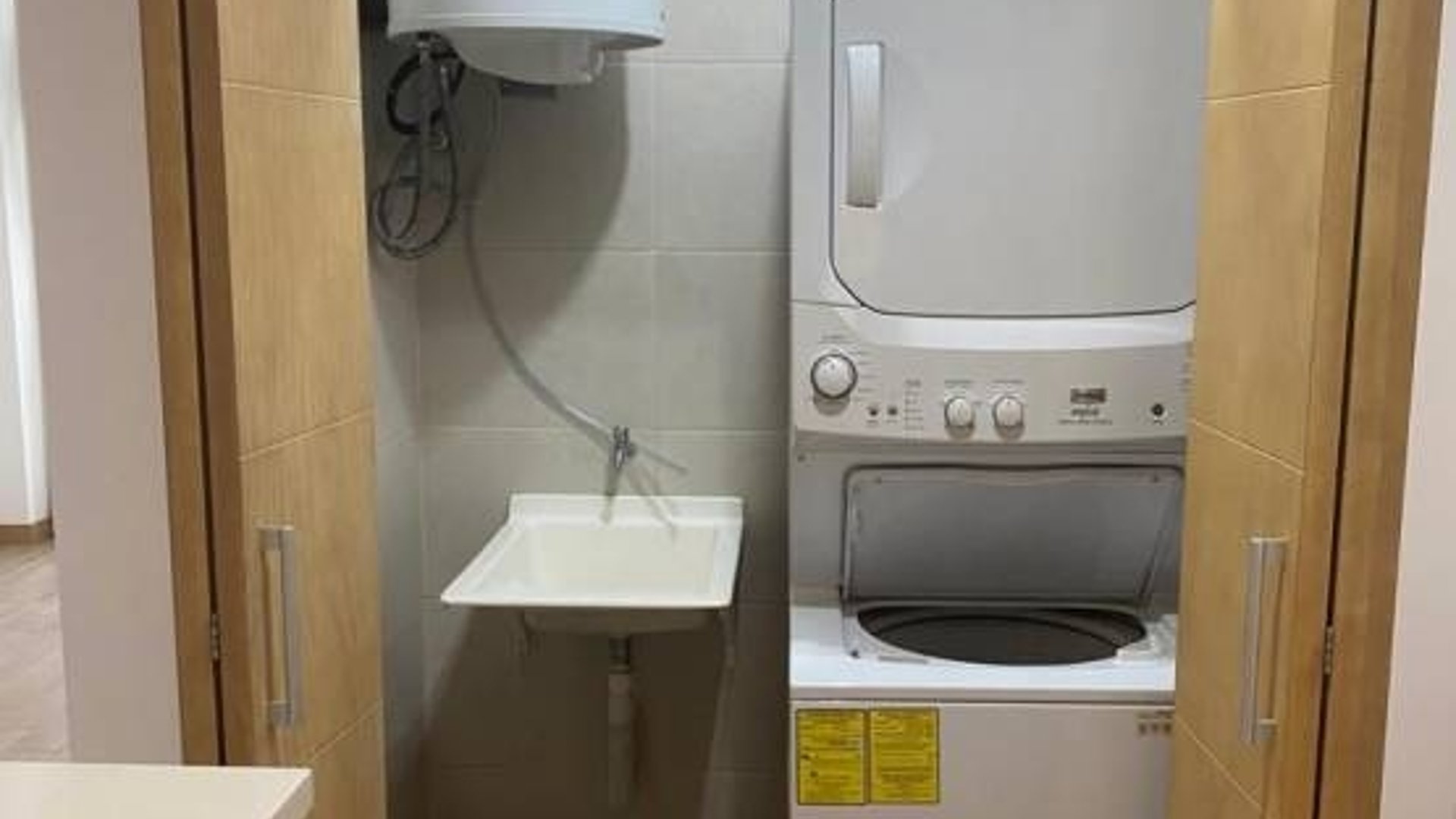 Apartamento en Renta, Zona 10 (R10452) - Miniatura 4