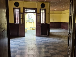 Rento Casa Grande para Oficinas o entidades en zona 2 - 3