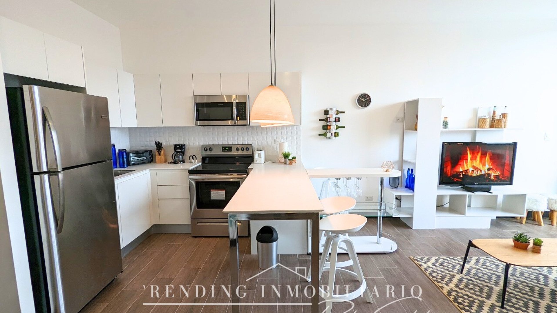 2-Bedroom Apartment for Rent in Zone 10, Guatemala City | Balcony & Parking Included | $1800
