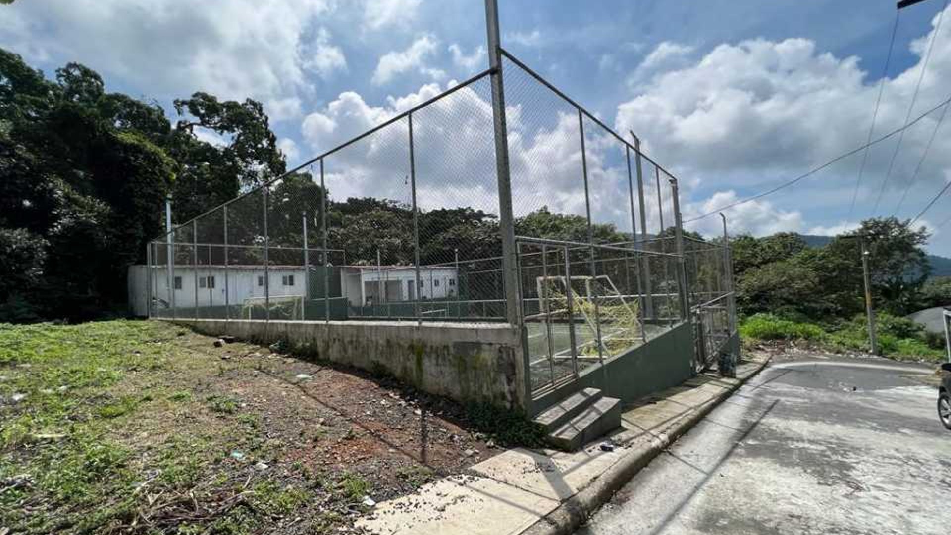 Vendo Canchas de Football - Miniatura 14