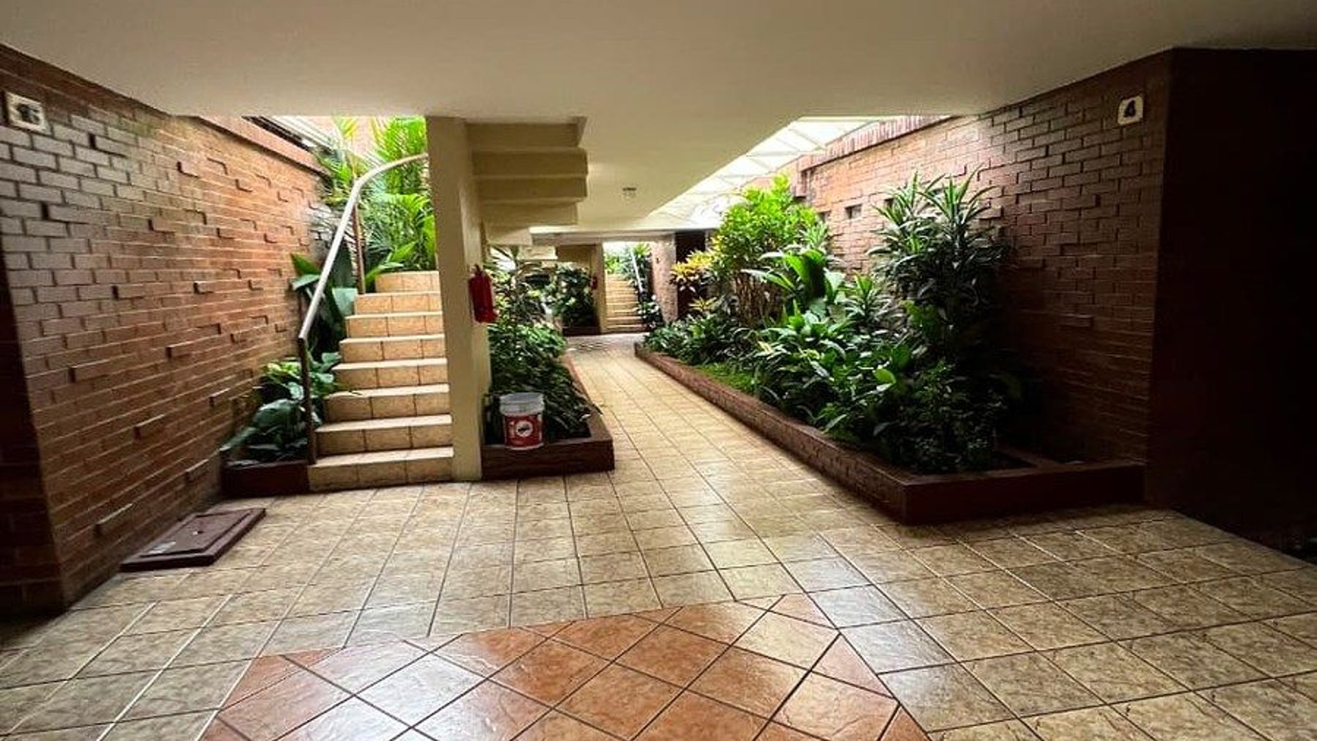 Casa en Renta - Condominio La Pradera, Zona 10 - Miniatura 3