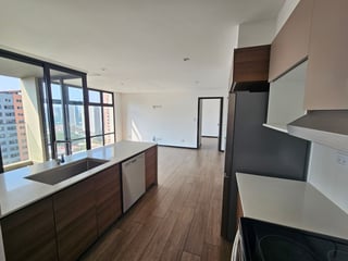 Apartamento en IQ10, Zona 10 - 3