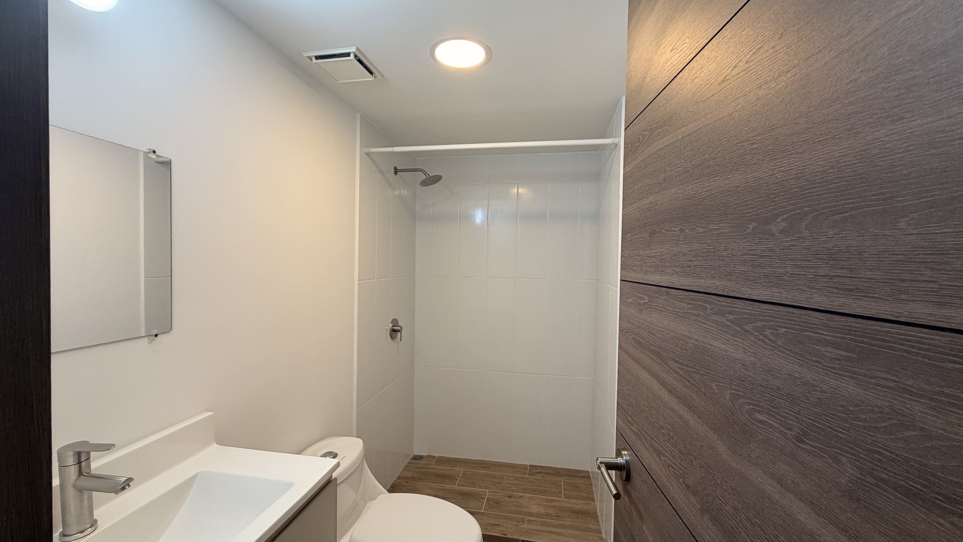 Apartamento en Alquiler Edificio Modra, zona 4  - Miniatura 10