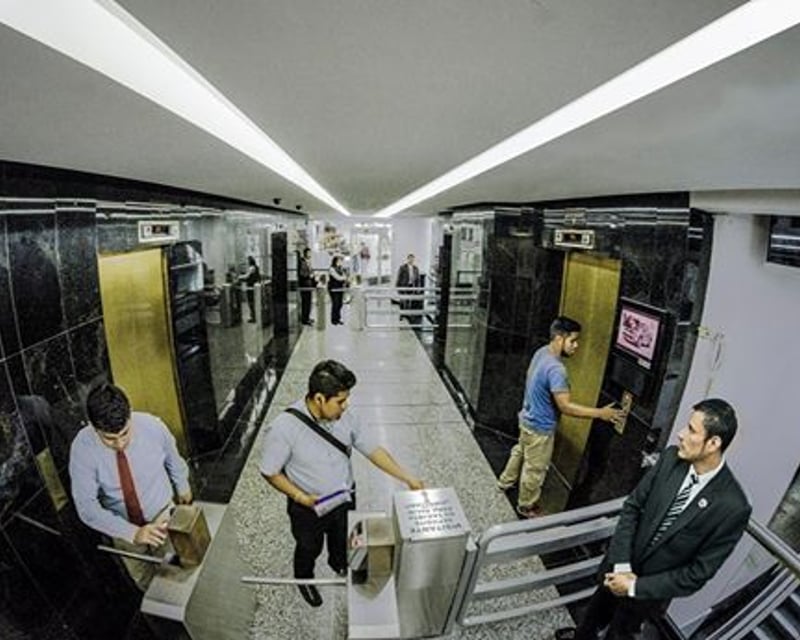 Oficina en renta  zona 10