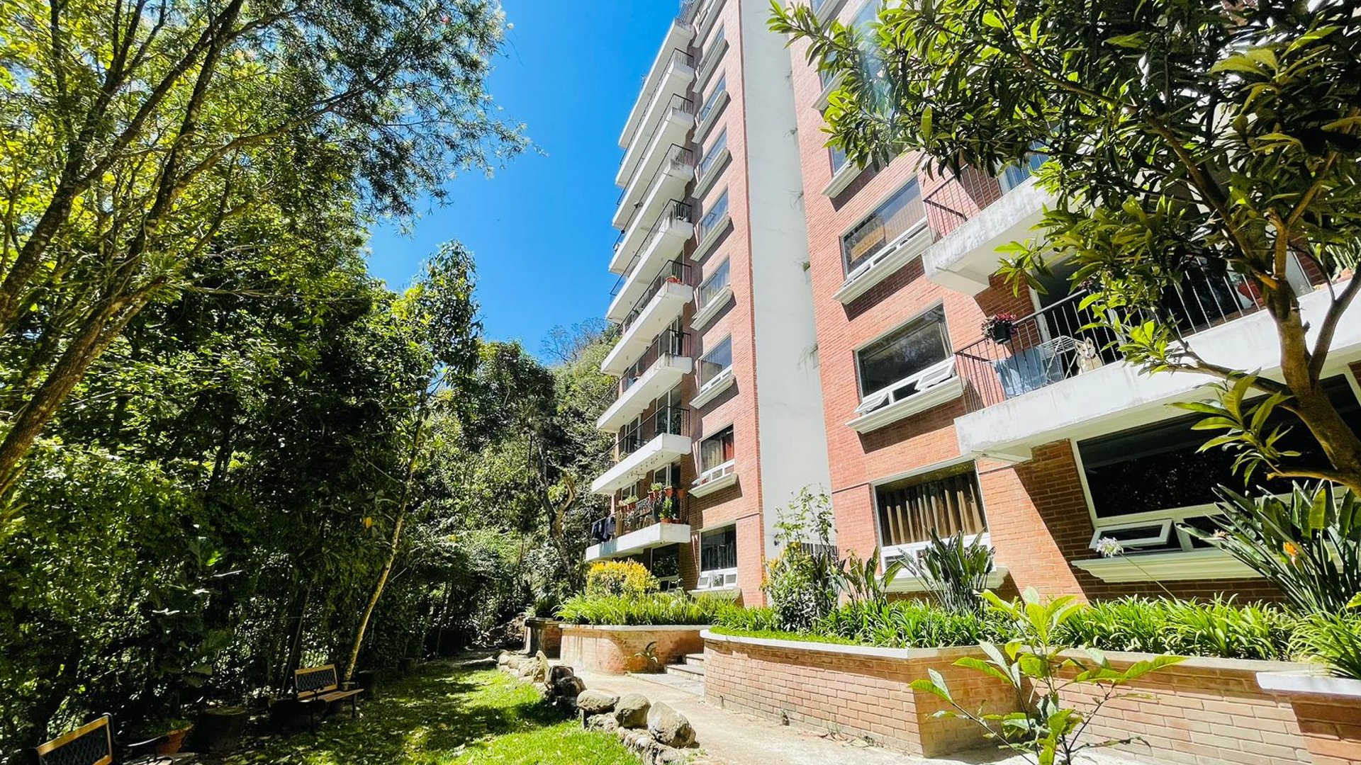 ALQUILER DE CÓMODOS APARTAMENTOS - LA MONTAÑA, ZONA 16