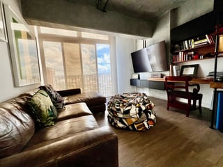 Venta de apartamento de 2 niveles en Edificio Granat, Zona 4 - Image 6