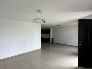 Casa en alquiler de 4 habitaciones en Alamedas de Santo Domingo km30.5 CES - 2