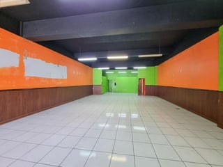 Local en Alquiler Zona 12 Avenida Petapa, Ciudad - 2