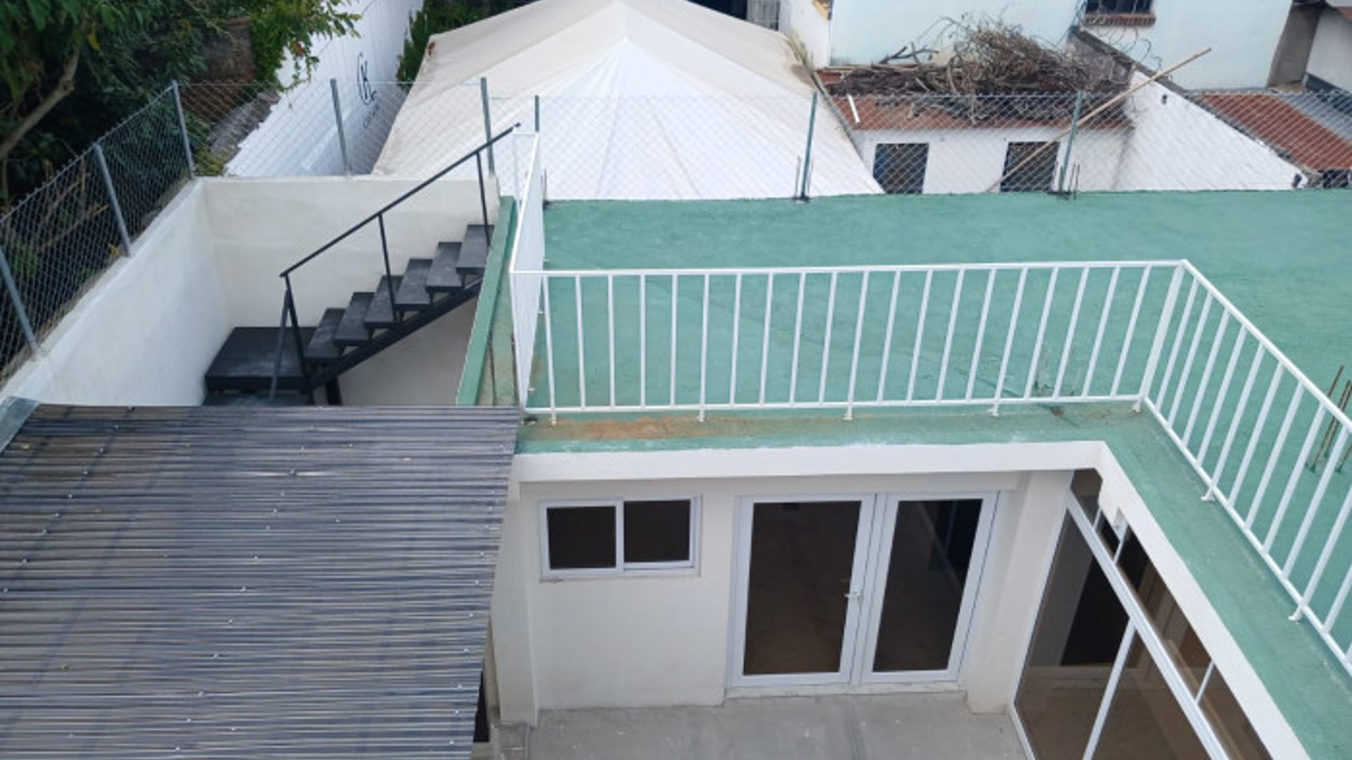 CASA REMODELADA EN VENTA EN ZONA 1 - Miniatura 2