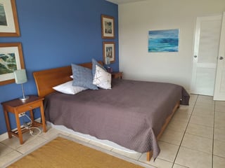 Apartamento en venta remodelado en Juan Gaviota, Marina del Sur - Image 12