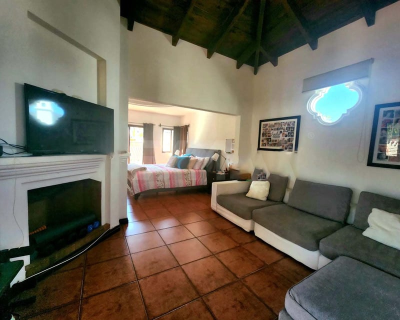 Hermosa casa de esquina en venta, castilla de Belen.