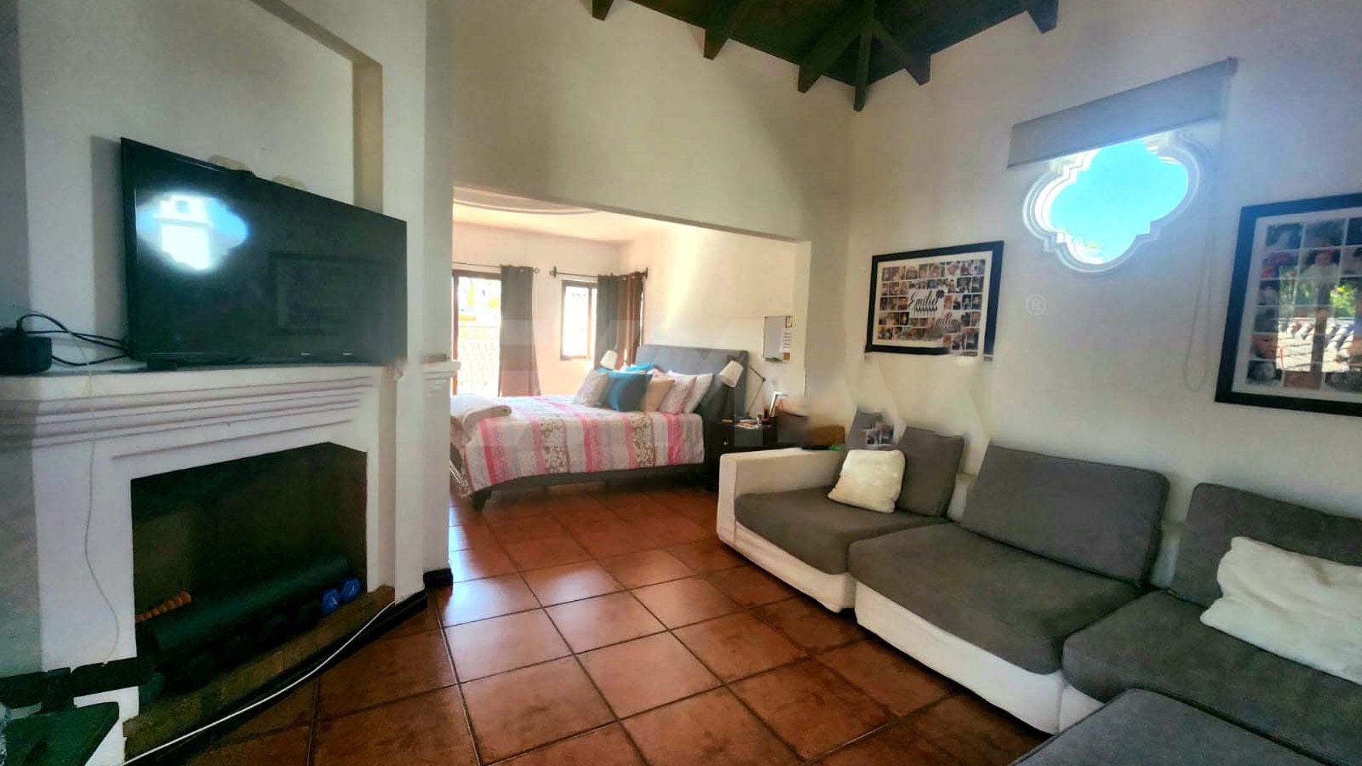 Hermosa casa de esquina en venta, castilla de Belen.