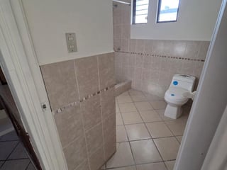 Casa en renta en Colonia Villa Sol Zona 12 atras del Irtra Petapa - 5