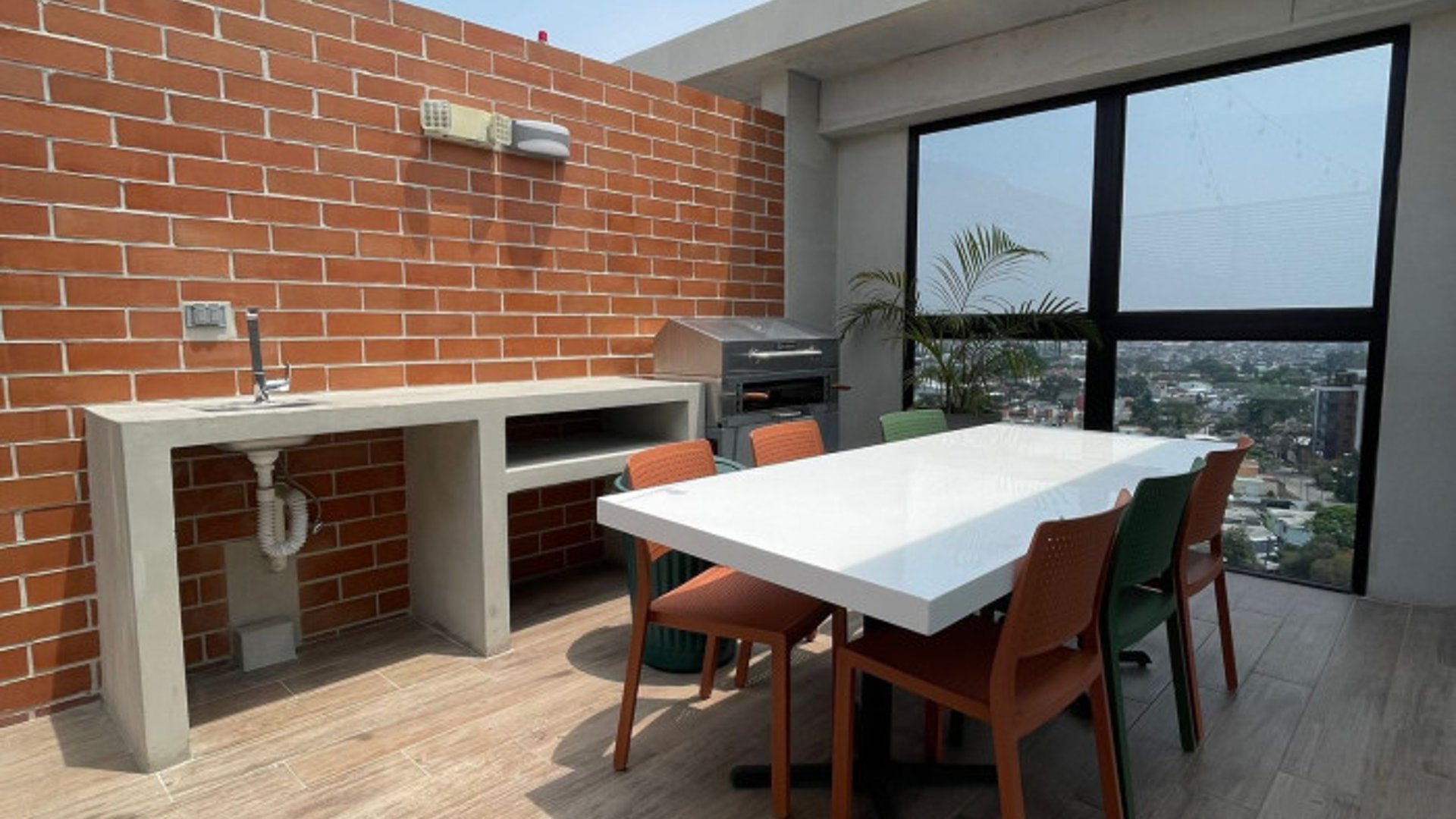 Apartamento en venta en Mariscal Zona 11 - Miniatura 2