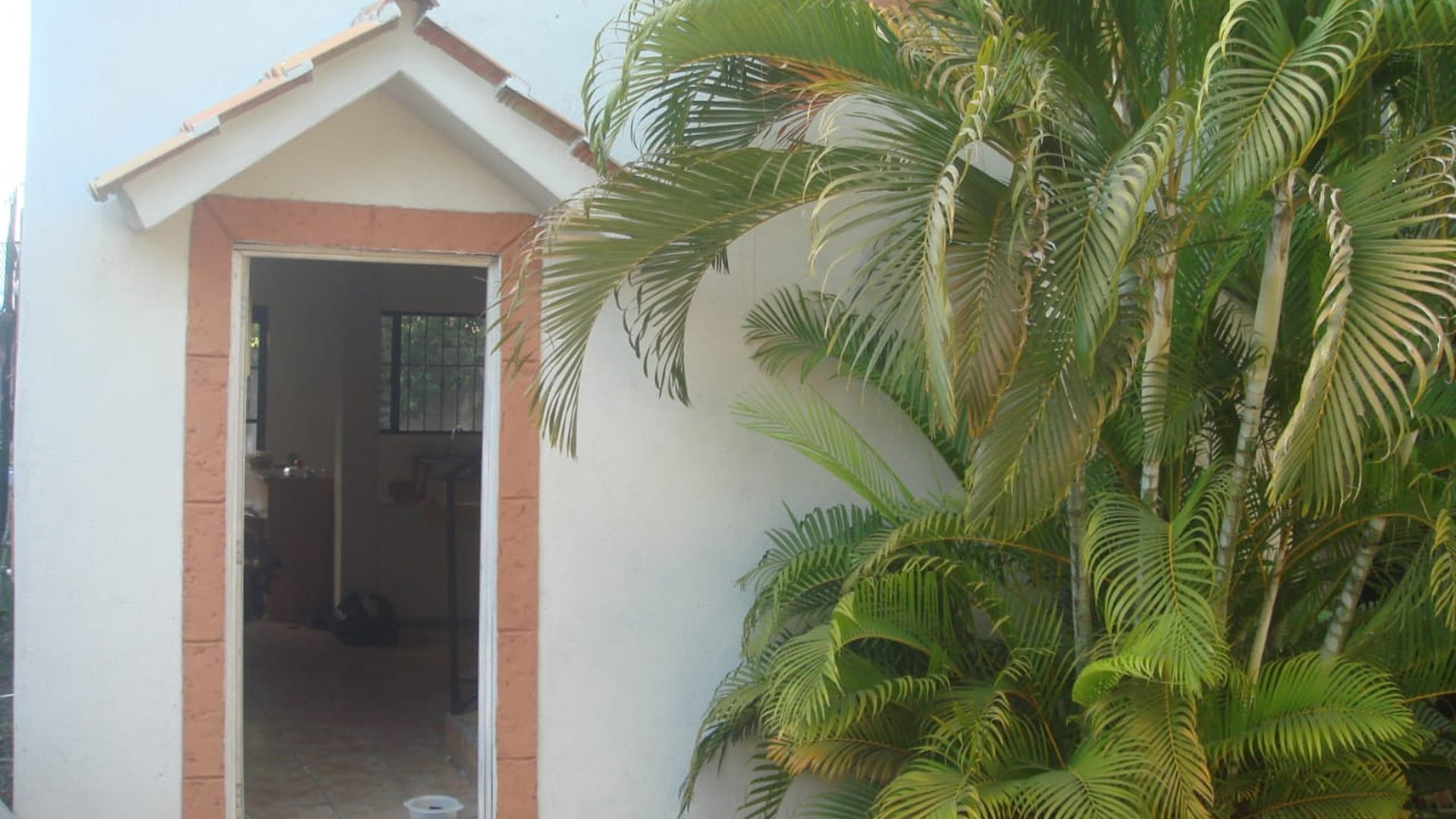 CASA EN RENTA EN IZTAPA, ESCUINTLA