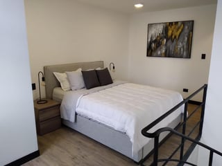 Apartamento en Alquiler  Amueblado Edificio Eon, zona 10 - 4
