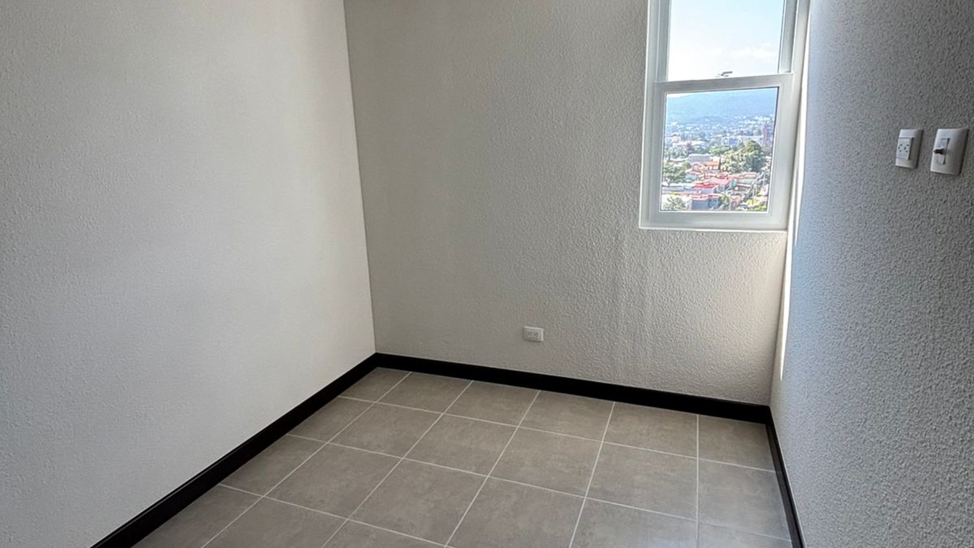 VENTA DE CÉNTRICO APARTAMENTO PARA ESTRENAR - ESENTA, ZONA 12 - Miniatura 5