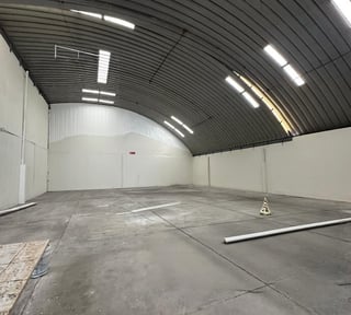 Alquiler de bodega en Zona 1 con 1,876 mt2.