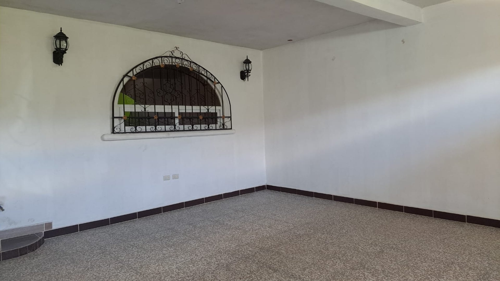 Casa en renta en km. 31.5 Carretera a el Atlántico - Miniatura 3