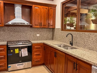 Los Franciscanos Ciudad Vieja, Casa en Venta. Luz - 4