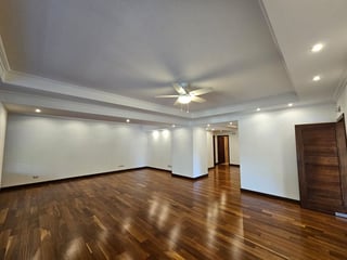 Alquiler de apartamento 3 dormitorios + Servicio | Barukoni Z14 (B) - Image 1