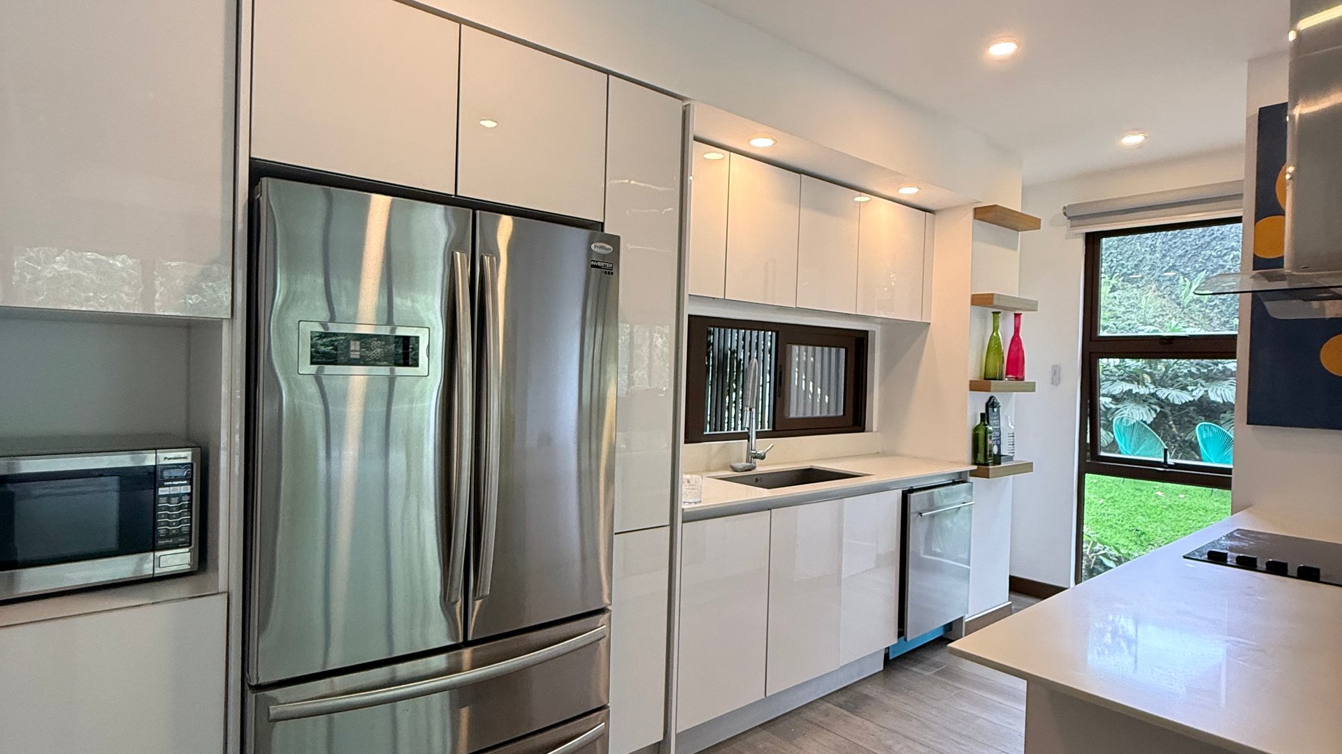 Apartamento en renta zona 10, Okland