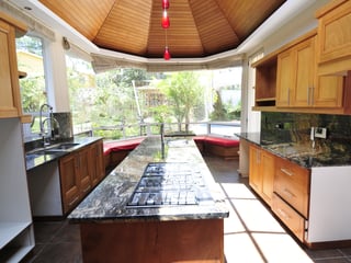 Beautiful two-story home with swimming pool for sale, 16 kilometers away from La Antigua, Guatemala. - Image 7