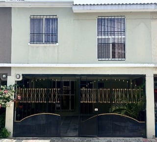 Casa en Venta Prados del Tabacal 2 Zona 5 Villa Nueva