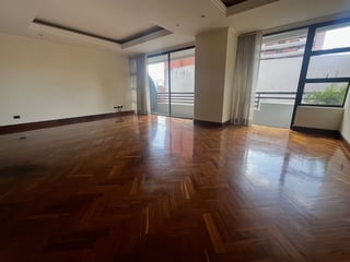 APARTAMENTO EN RENTA – SAN IGNACIO , ZONA 10 - Image 1
