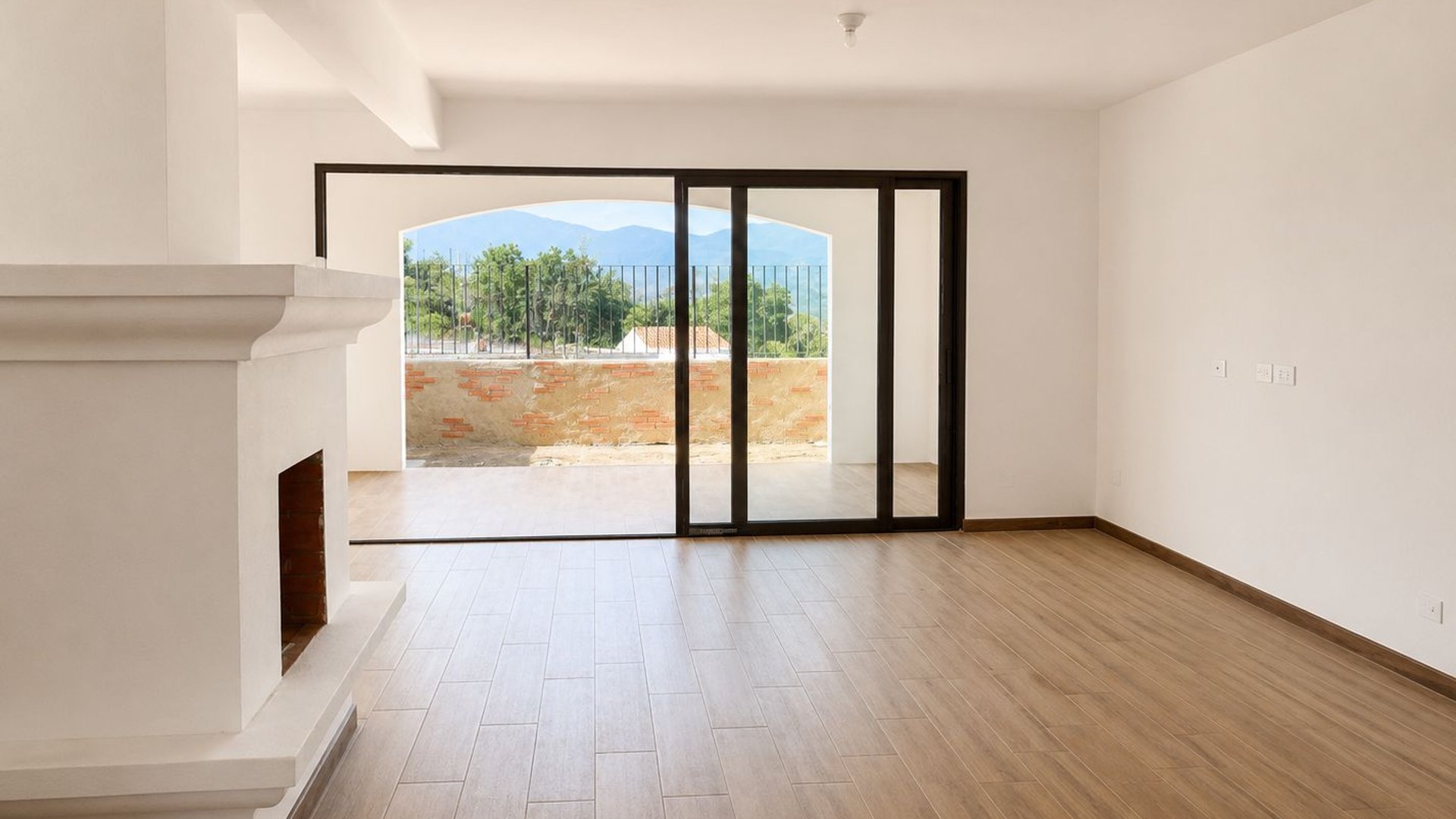 HERMOSA VILLA EN VENTA EN SAN PEDRO LAS HUERTAS, ANTIGUA - Miniatura 3