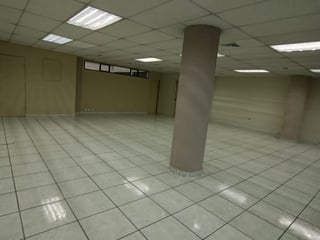 Oficina en renta en zona 9 edificio Heralso - 2