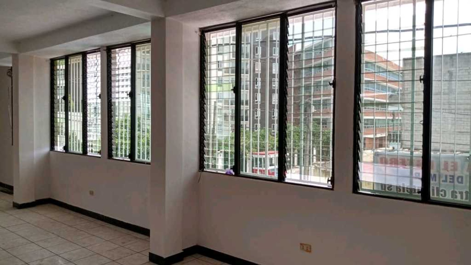EDIFICIO  EN VENTA – COLONIA LA PALMITA, ZONA 5 - Miniatura 3