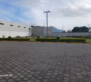 En renta Bodega por construir en Chimaltenango