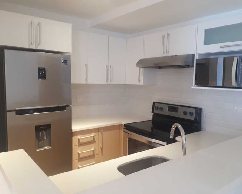 APARTAMENTO EN ALQUILER EN ZONA 10  -  2 HABITACIONES