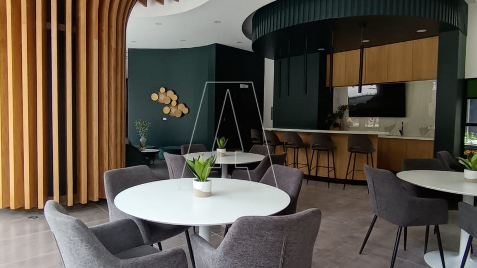 Moderno Apartamento en Renta - Zona 13, Avenida Las Américas - Miniatura 11