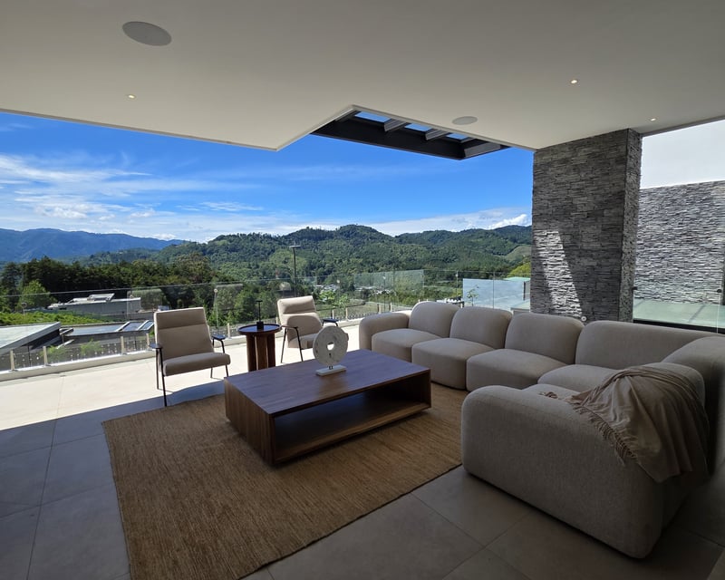 Casa en venta en zona exclusiva en zona 16 el Pulte