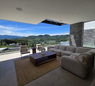 Casa en venta en zona exclusiva en zona 16 el Pulte