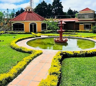 Vendo Casa Espectacular en Colinas de Andalucía Km 18.4 CAES